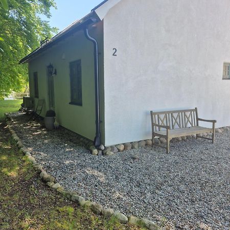 Mysigt Hus I Liten By Naera Havet Ystad Exteriör bild