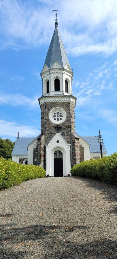 Mysigt Hus I Liten By Naera Havet Ystad Exteriör bild