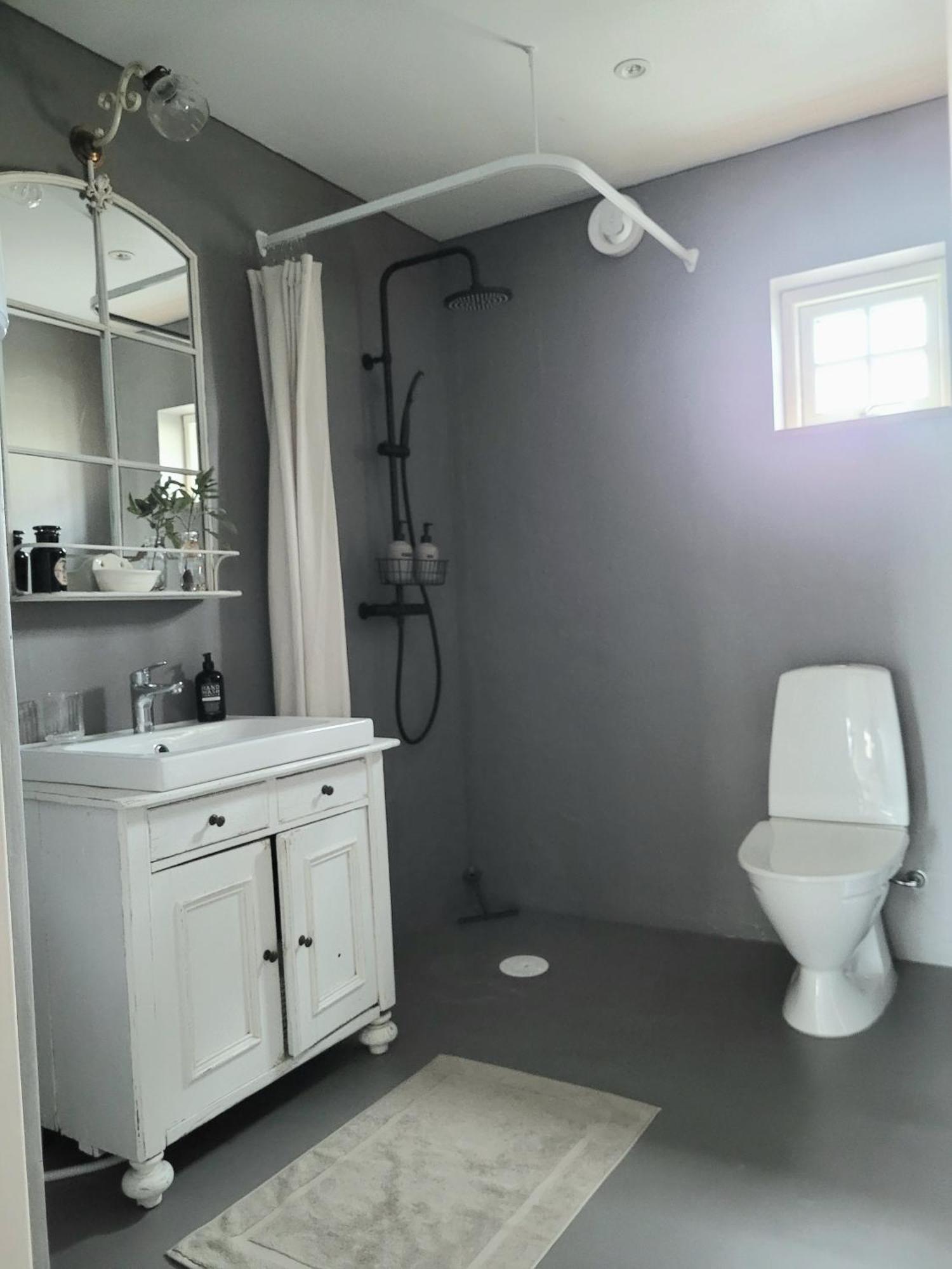Mysigt Hus I Liten By Naera Havet Ystad Exteriör bild