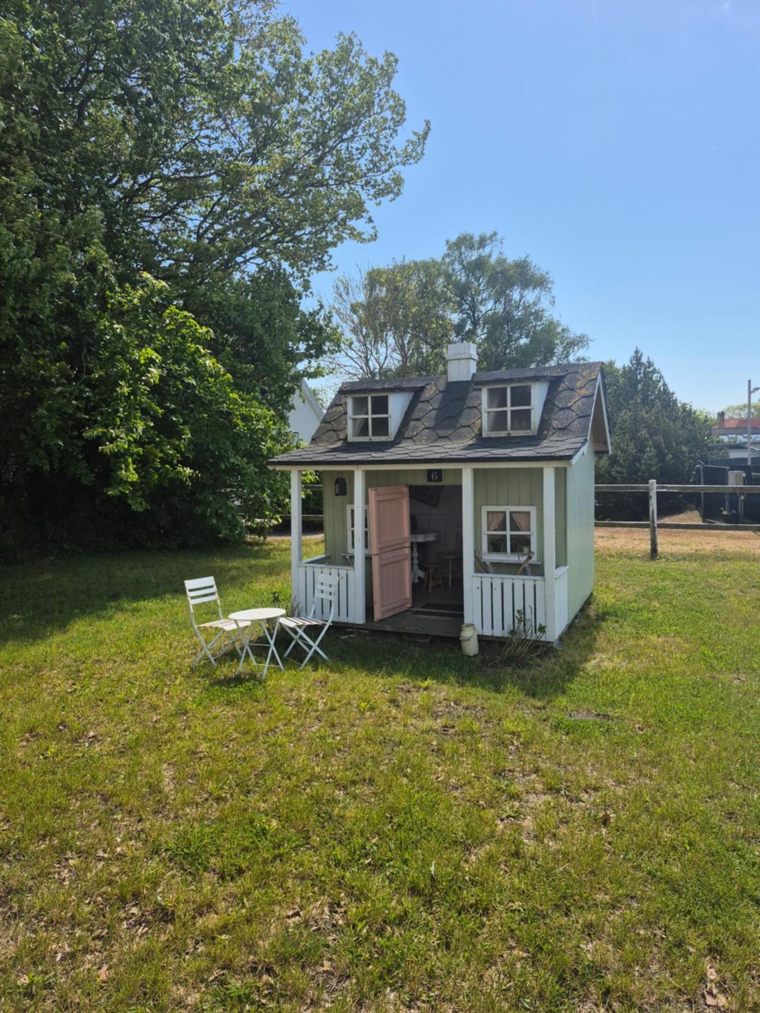 Mysigt Hus I Liten By Naera Havet Ystad Exteriör bild